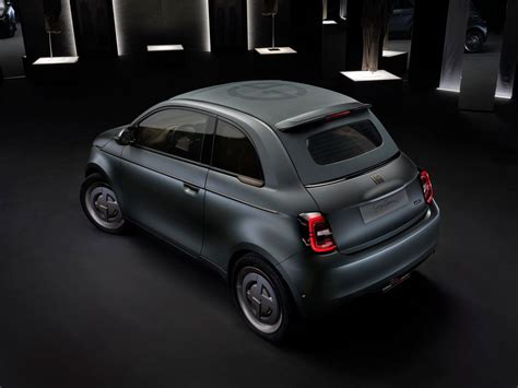 armani x fiat 500.